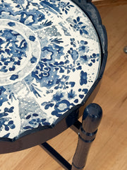 NAVY SCALLOP TRAY TABLE