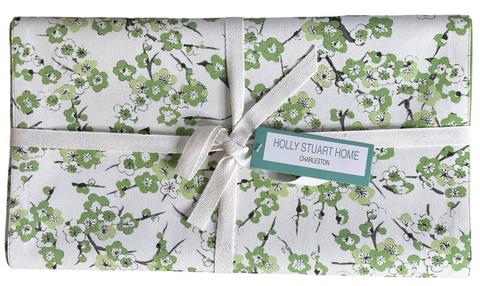 BLOSSOM TABLE RUNNER GREEN