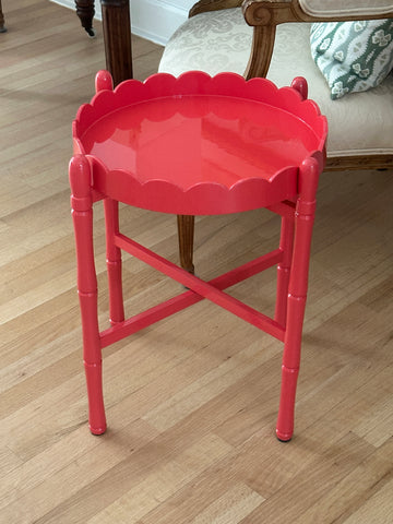 BEGONIA SCALLOP TRAY TABLE
