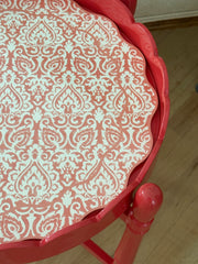 BEGONIA SCALLOP TRAY TABLE