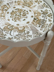 SAND SCALLOP TRAY TABLE